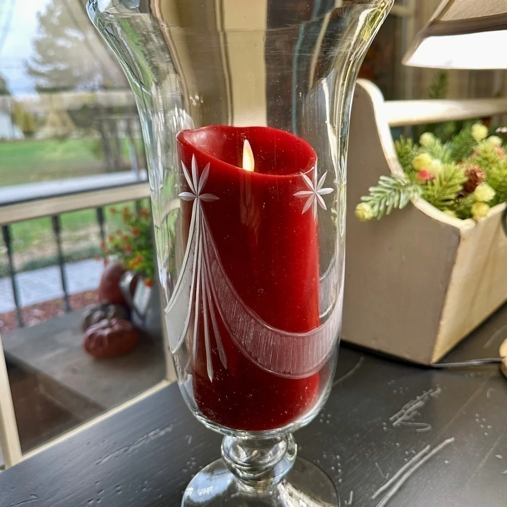 VINTAGE, CLEAR GLASS HURRICANE VASE WITH 4 1/2” BASE. SWAG & STARS ETCHING.
